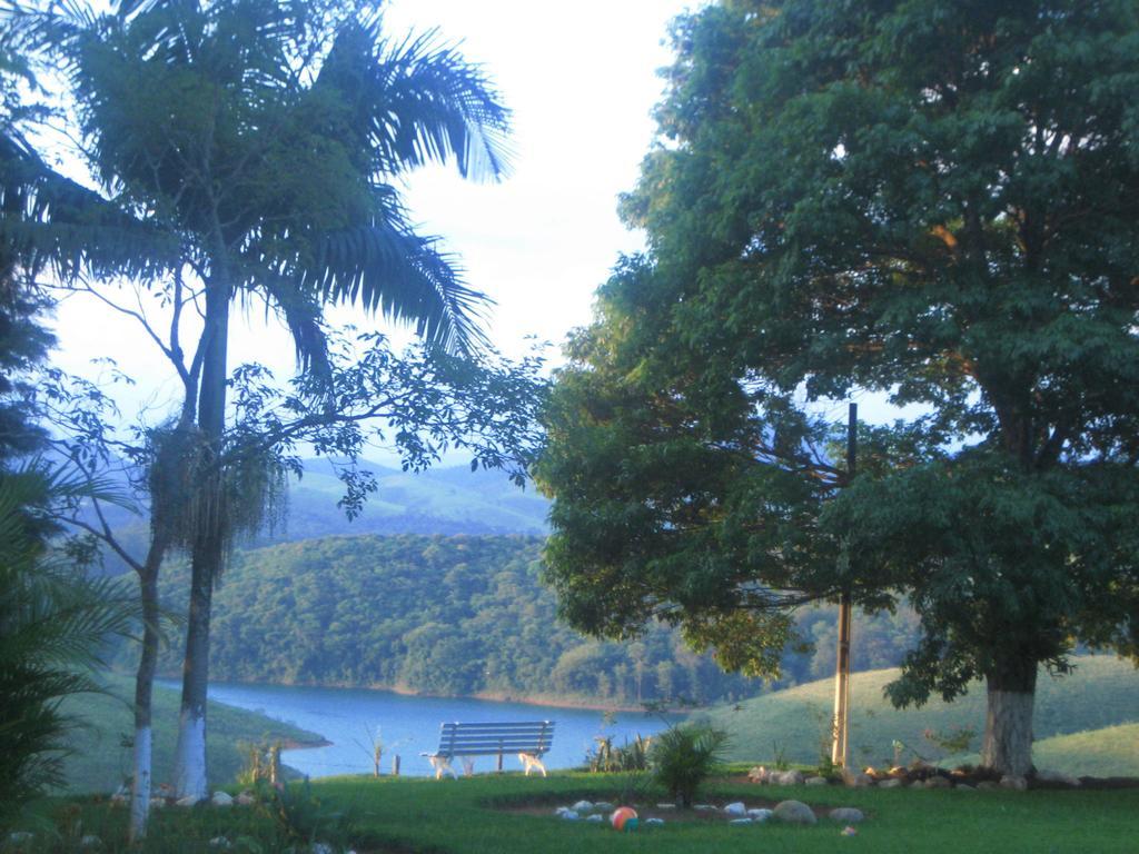 Pousada Canto Do Lago Piracaia Ngoại thất bức ảnh