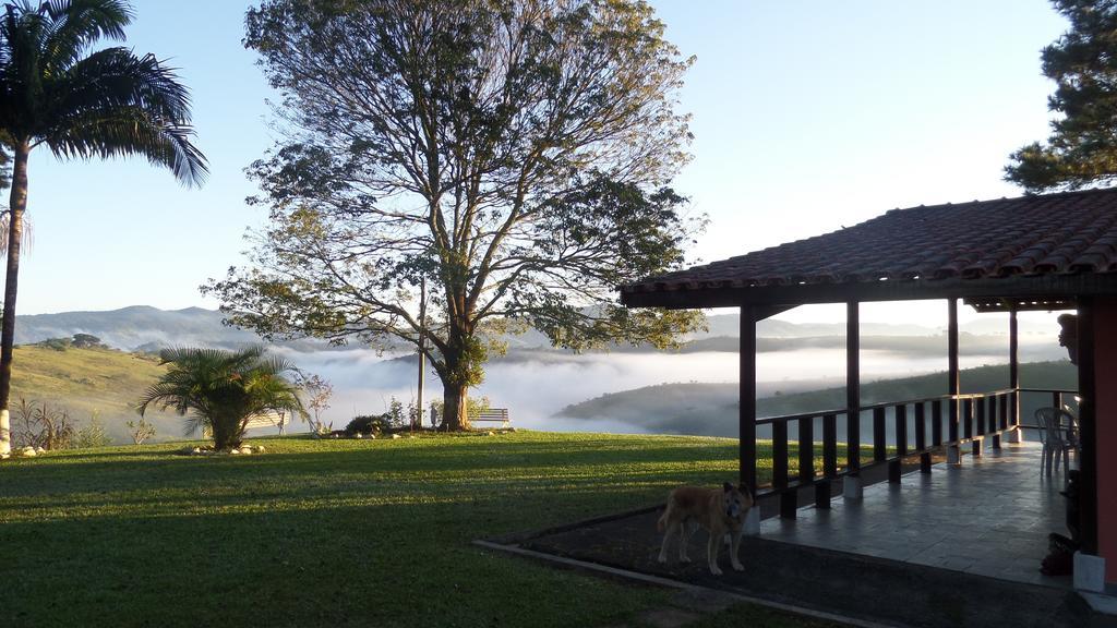 Pousada Canto Do Lago Piracaia Ngoại thất bức ảnh